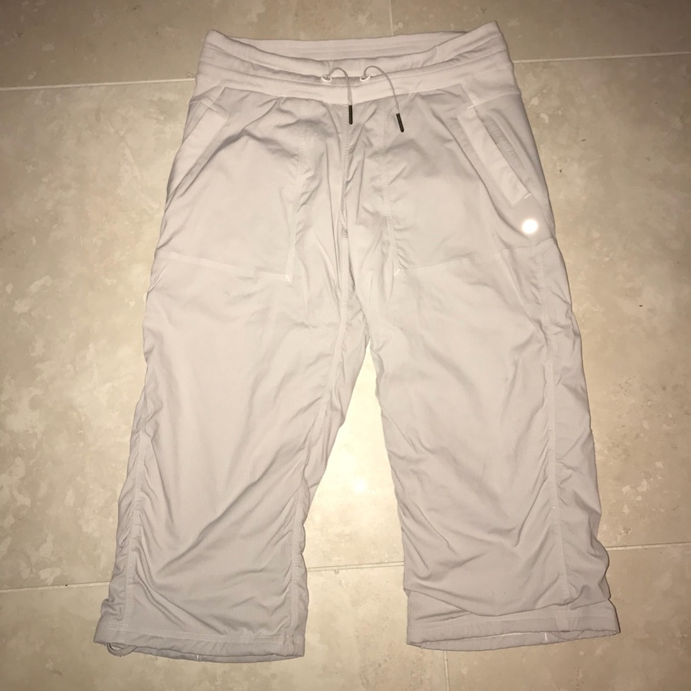 Lululemon athletica studio crop lined